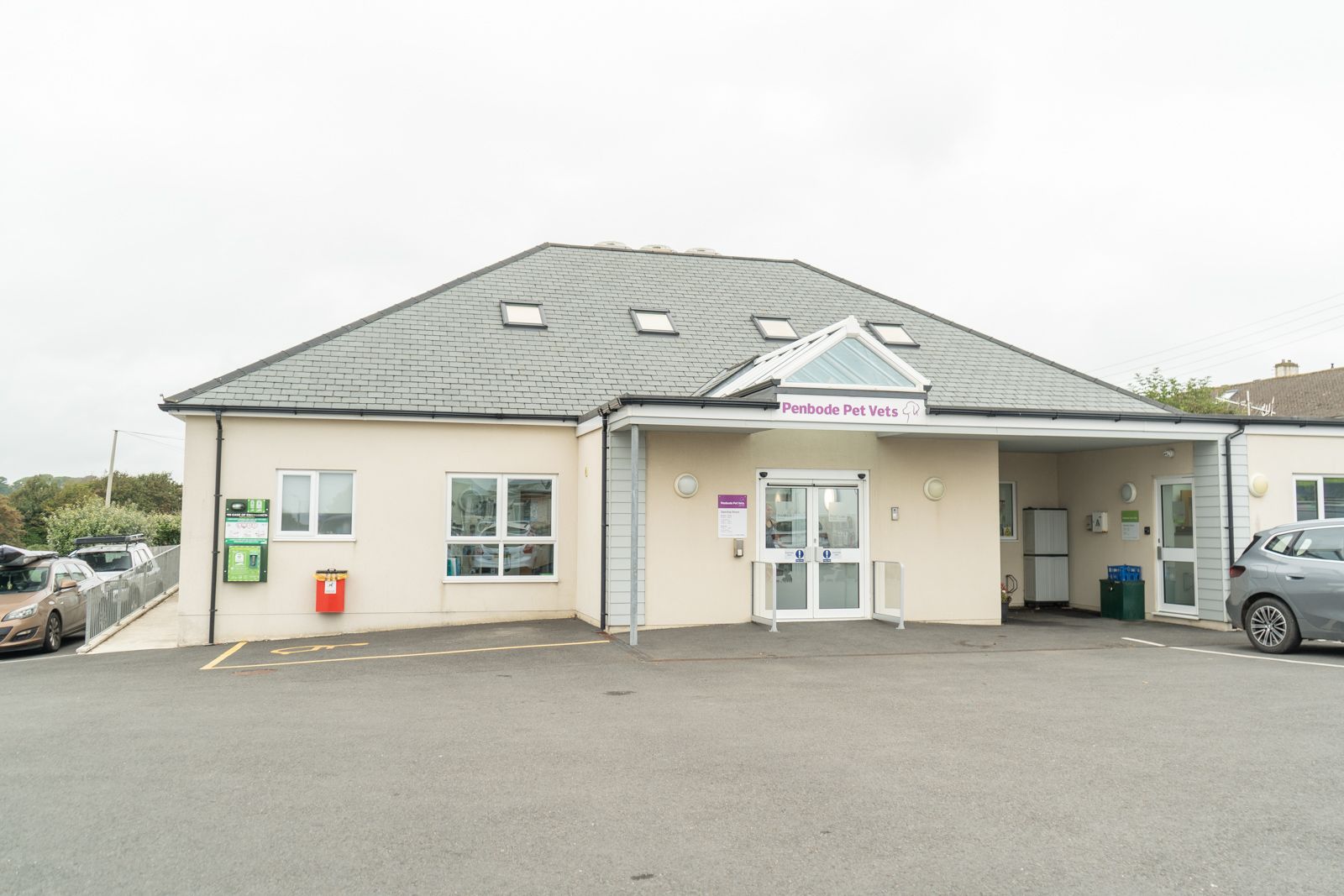 Stratton Pets Building